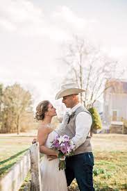 Bride Groom Photo Ideas Rustic Wedding Modern Barn Bride Groom Portraits Delaware Wedding Bride Groom Photos Farm Wedding