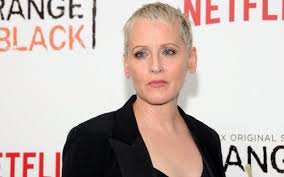 Lolly Played By Lori Petty Oitnb Lori Petty Short Hair Pictures Short Hair Styles