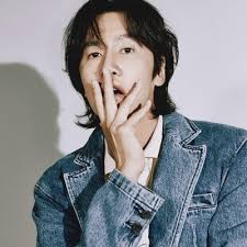 He made his acting debut in the sitcom here he comes (2008) and received further recognition for his roles in. Ia My Lee Kwang Soo Girinfangirl Twitter