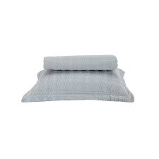 Çiçekler, geometrik desenler veya taşlı modeller ile bezenmiş olan karaca home yatak örtüsü çeşitleri, farklı zevklere sahip kullanıcıların ihtiyaçlarını. Karaca Home Edenia Mavi Tek Kisilik Yatak Ortusu Seti Karaca Home