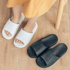 See more ideas about bedroom slippers, slippers, cute slippers. The Best House Slippers You May Want To Wear All Day