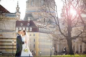 Möglicherweise schlagen professionelle fotografen weitere locations wie den pfaffenteich vor, die sich für bilder ihrer hochzeit eignen. Hochzeit Im Landhaus Dresden Hochzeit Im Hilton Dresden Hochzeitsfotograf Dresden