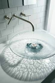 1001 Idees Pour Une Deco Salle De Bain Zen Salle De Bain 5m2 Evier En Verre Deco Salle De Bain Idee Salle De Bain