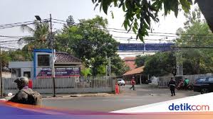 Maybe you would like to learn more about one of these? Digugat Rp 551 Juta Sma Gonzaga Beberkan Alasan Tidak Naikkan Kelas Siswanya