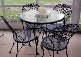 Skilfully crafted for style and durability. Woodard Chantilly Rose Round Bistro Table 4 Chairs Wrought Iron Patio Garden Set Decoracion En Hierro Mesa Y Sillas Sillas