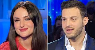 D'altronde, arisa e vito sono tornati a casa insieme dopo la puntata, e anche in treno sono rimasti sempre vicini, scambiandosi gesti piuttosto . Vkvj Wdodlrwam