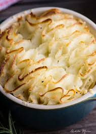 Follw this recipe to learn how to make perfect shepherd's pie.printable version. Traditional Shepherds Pie Recipe And Video Tutoral Ashlee Marie Real Fun With Real Food
