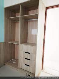 裝潢日誌 系統櫃 衣櫃 吧臺 展示櫃 電器櫃 chuan hsuan 的生活紀事 痞客邦 tall cabinet storage locker storage storage cabinet