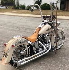 Heritage Softail In 2021 Harley Softail Deluxe Harley Softail Harley Davidson Bikes