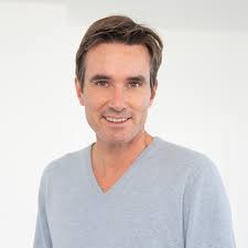 Dr. Christian Metz >> Your cosmetic & plastic surgeon in munich