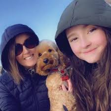 Elinor Thomas (@ellie48thomas)