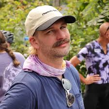 Great morning riding in our hometown Kansas City! 🚴‍♂️☕🌯 Sunrise miles  with our founder Steve Mathews and @cortadoclub.cc followed by burritos,  coffee, raffles, and community. Thanks to our ambassadors  @twowheels_and_tacos + @hannah.glatter + @