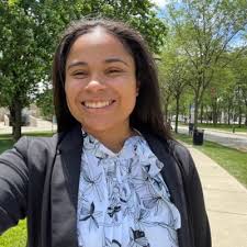 Alicia Goetz's Instagram, Twitter & Facebook