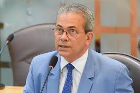 Resultado de imagem para foto do deputado hermano morais
