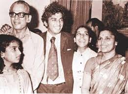 Sunil gavaskar was anytime a much better player than sachin tendulkar and under any circumstance. Sunil Gavaskar Wiki Height Biography Weight Age Affair Family More Starswiki