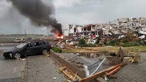 O tornada a facut prapad in cehia si a produs mai multe victime omenesti. Brs9jhgv4mjlxm