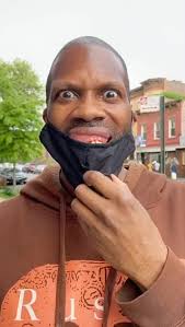 When you finally meet your quarantine crush face to face!!! #fyp  #wipeitdown #stankwalk #foryoupage #memezar #standup #fitness #friyay