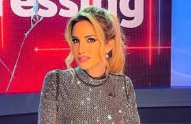 Here you can discover all stories, photos, videos posted by giorgy0506 on instagram. Giorgia Rossi In Studio Bellezza Che Ti Lascia Senza Parole Foto