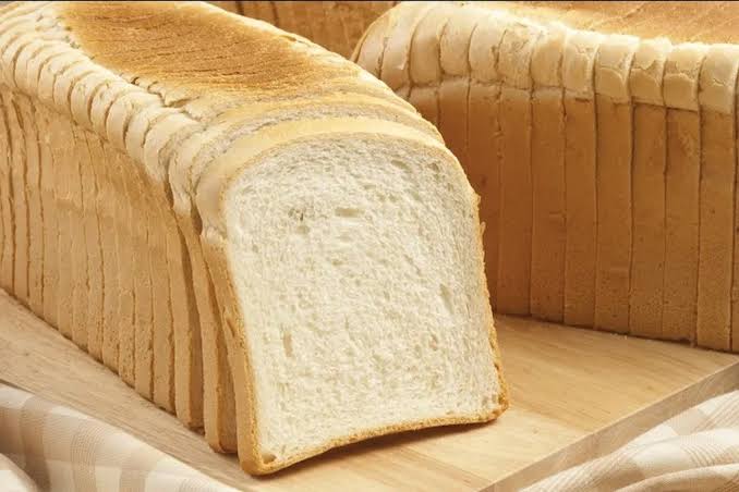 Bánh mì trắng - món quen thuộc nhưng 3 nhóm này cần tránh xa | Báo Dân trí