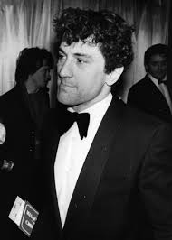 Raging bull, nommé huit fois aux oscars (deux remportés, oscar du meilleur acteur pour robert de niro et oscar du meilleur montage pour thelma schoonmaker), reste l'un des. Happy Birthday Robert De Niro Top Movie Dialogues From The Raging Bull Star