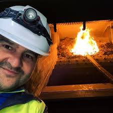 Erfolgreich das 3-jährige Studium abgeschlossen 😅