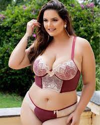 Mar 30, 2021 · when the term 'plus size model' comes up, american supermodel ashley graham instantly comes to mind. Pin On Plus Size Fashion