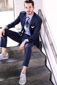 See more ideas about halloween costumes friends, halloween outfits, halloween coustumes. Costume Basket Le Nouveau Casual Chic Mode Masculine Mode Homme Homme Elegant Robe Bleu Clair