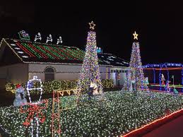 Mulberry Man Showcases Christmas Wonderland News The Ledger Lakeland Fl