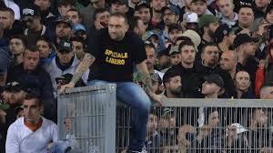 Maybe you would like to learn more about one of these? Gefahrlich Unterwandert Fussball