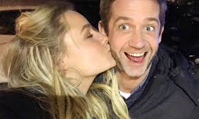 Pedro Granger E Kelly Bailey Em Clima De Romance Myway