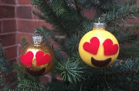 Download Heart Eyes Emoij Christmas Ornament PSD Mockup Templates