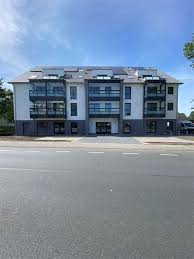 Dachgeschoss wohnung mit großen dachfenstern, große küche mit essbereich und zwei geräumigen. 3 Zimmer Wohnung Mieten Bielefeld Brake Mietwohnungen Bielefeld Brake 1a Immobilienmarkt De