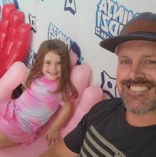 What are the estimates for restoring 1930s hardwood floors per square foot  in Denison, Texas?