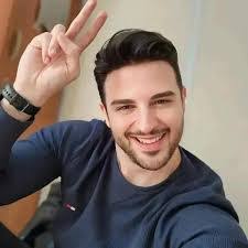 Oscar Ely's Instagram, Twitter & Facebook