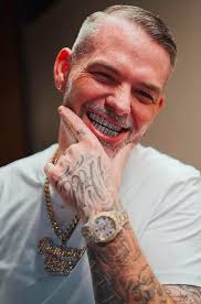 Without thinking what song comes to mind📝