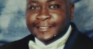 Robert Hughmonte "Robbie" Knowles, 50 yrs