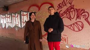 Emmita Smile เป็นแม่น่าเย็ดที่หนุ่มวัยใสทุกคนอยากลอง