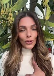 Estás triste? Estás deprimida? No encuentras salida? Hoy vengo a decirte  que no estás sola, siempre El está obrando en tu vida incluso en el momento  de mayor dificultad. , #fe #esperanza #amor #love ...