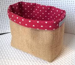 Panier Vide Poche Toile De Jute Coton Rouge Imprime Coeur Blanc Cadeau Saint Valentin Emballage Rangement Decoration Nature Etsy Handmade Gifts Unique Jewelry