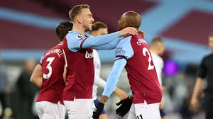 West ham are pushing forward early on here as soucek switches play out to lingard on the left. West Ham 2 1 Aston Villa Player Ratings As Villans Rue Missed Ollie Watkins Penalty