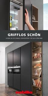 Grifflose Kuchenfront Von Nobilia In 2020 Nobilia Kuchen Fronten Kuche Schwarz