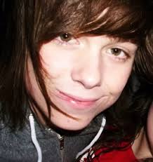 christofer drew ingle christopher drew ingle chris drew nsn never shout  never hippy emo boy myspace cute emo boy lip piercing trs eatmewhileimhot chris  ingle glasses singer