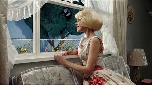 Ellen Greene Singing Somewhere That S Green Little Shop Of Horrors Horror Photos Little Shop Of Horrors Costume