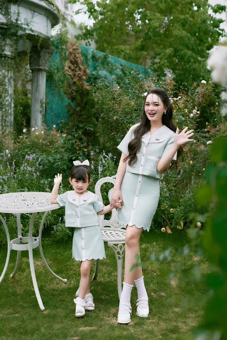 3 set đồ đôi cho mẹ và con gái "mê hoặc" hội mẹ bỉm, diện đi đâu cũng hợp