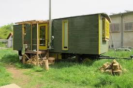 Holzmenge Fur Eine Heizsaison Bauwagen Ausbauen Bauwagen Bau