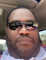 Eric Julian's Instagram, Twitter & Facebook