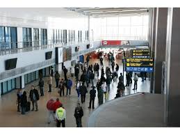 Special ștefan radu, pe aeroportul din otopeni / foto: MÄƒsuri La Aeroportul Otopeni Corturi De AÈ™teptare Acces In Profit Ro