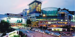 Become a nike member for the best products, inspiration and stories in sport. 1 Utama Shut Down Visitors Advised To Screen For Covid 19 Rojak Pot