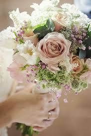 Beautiful Wedding Bouquets For Summer And Spring Weddings Summer Wedding Bouquets Wedding Flower Arrangements Wedding Flowers