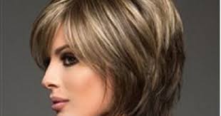 قصات شعر مدرج قصير للنساء